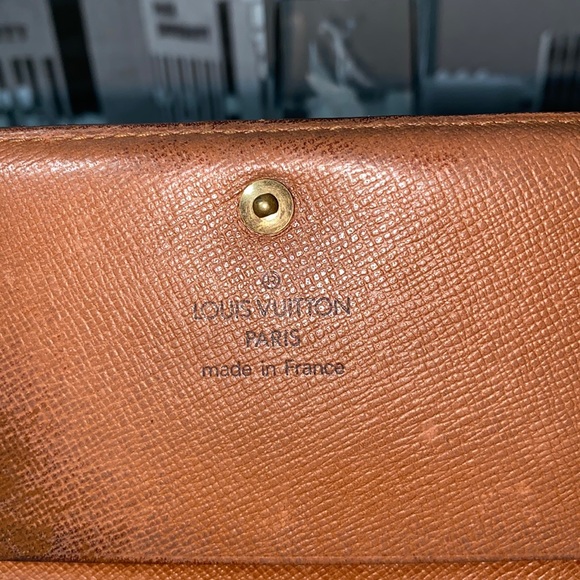 Authentic Louis Vuitton Monogram Bifold Zippy Wallet with unbranded gold chain - Picture 6 of 11